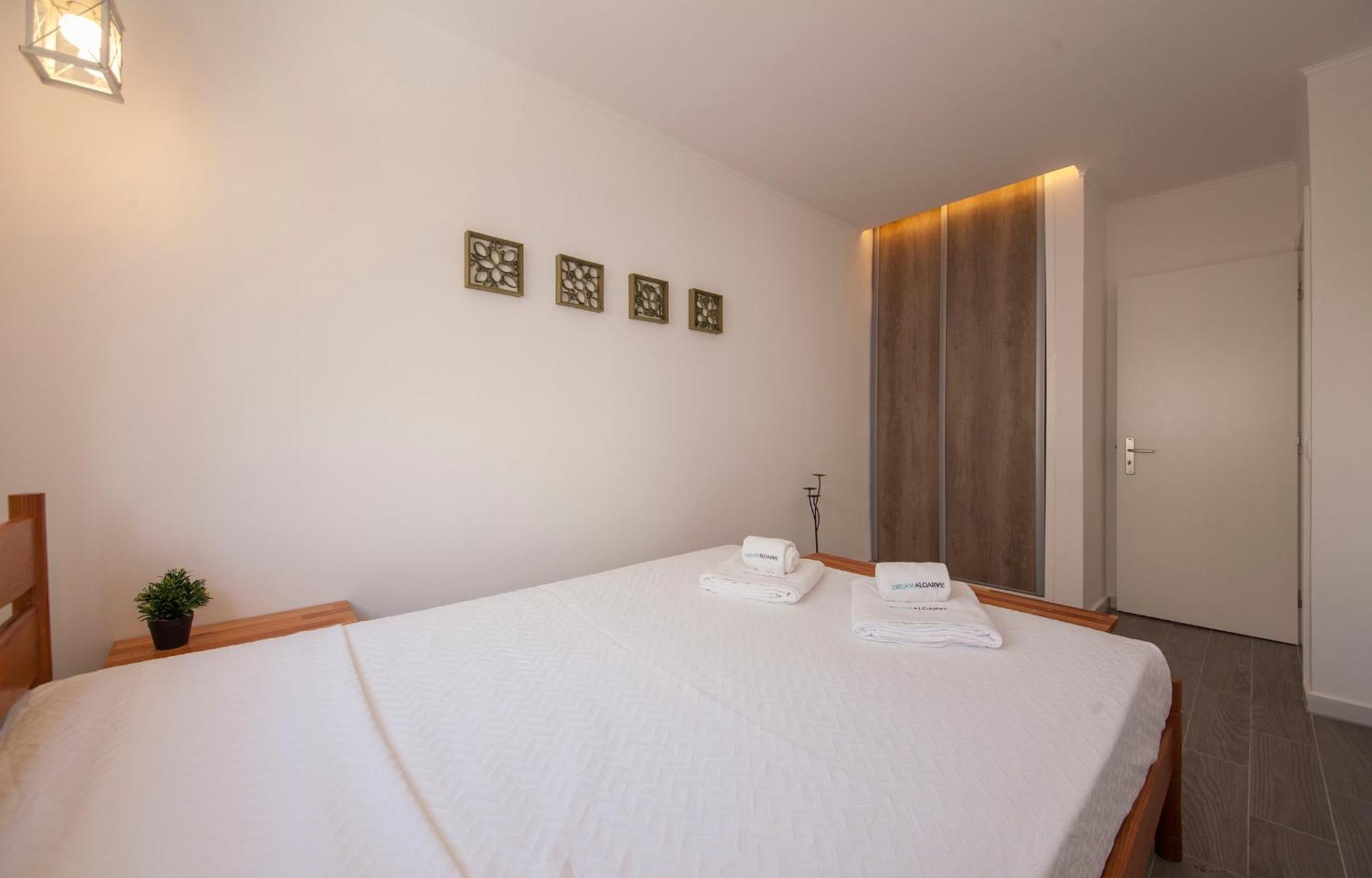 B38 - Tamar & Patio Apartment Lagos Luaran gambar